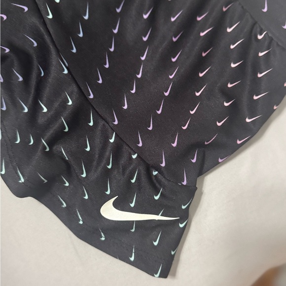 Nike Gray Dri-FIT T-Shirt and Skirt Set - Picture 4 of 8